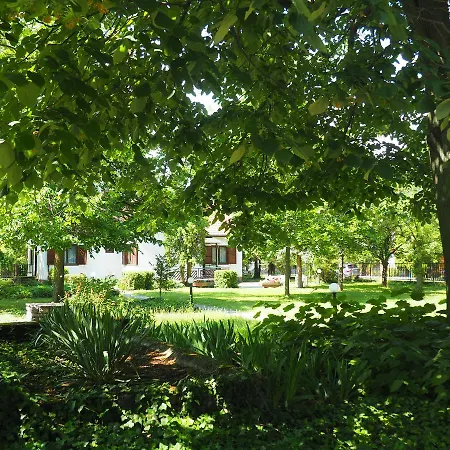 Green Garden Hotel